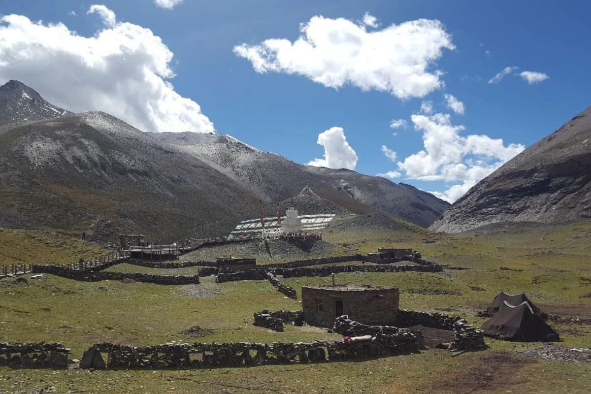 Scenic Karola Glacier Scenic Karola Glacier